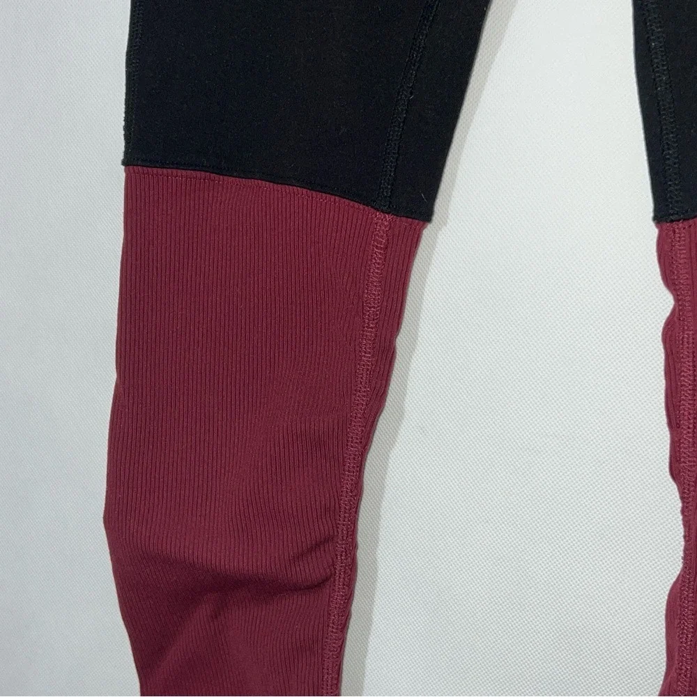 ALO YOGA GODDESS ruched ribbed two-tone color-block stretch knit leggings Xsmall